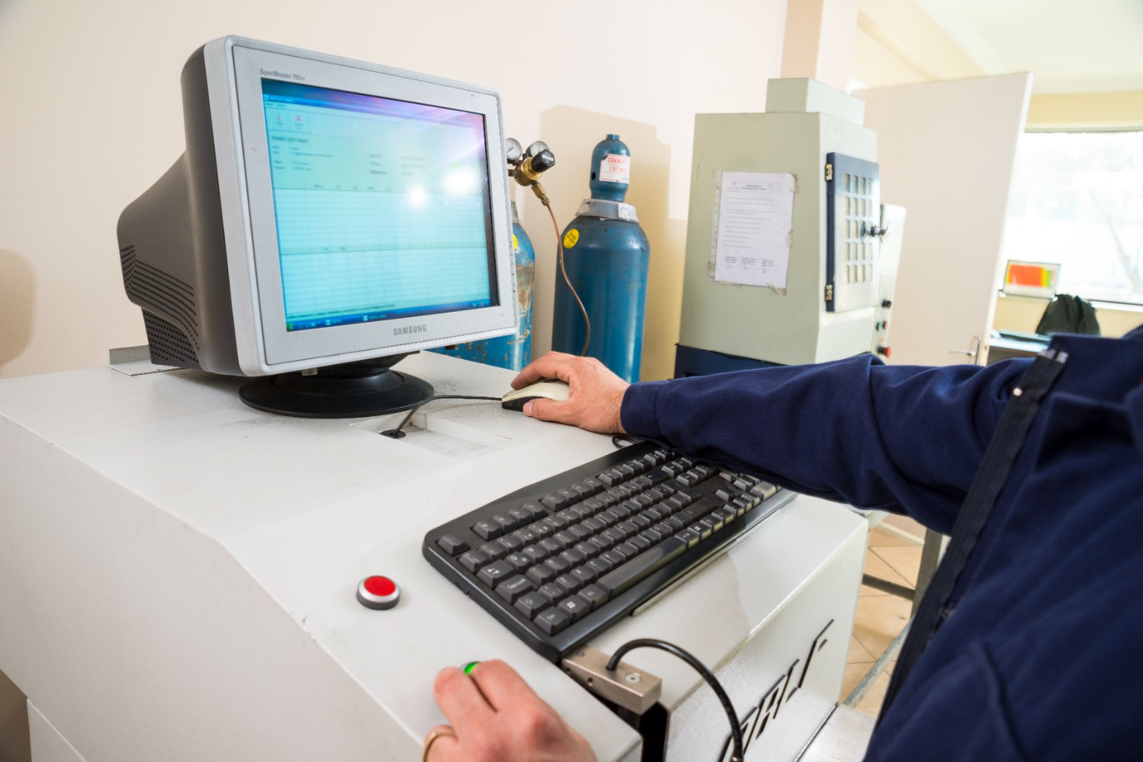 Yavuz Döküm Laboratuvar Analizleri ve Test Cihazları